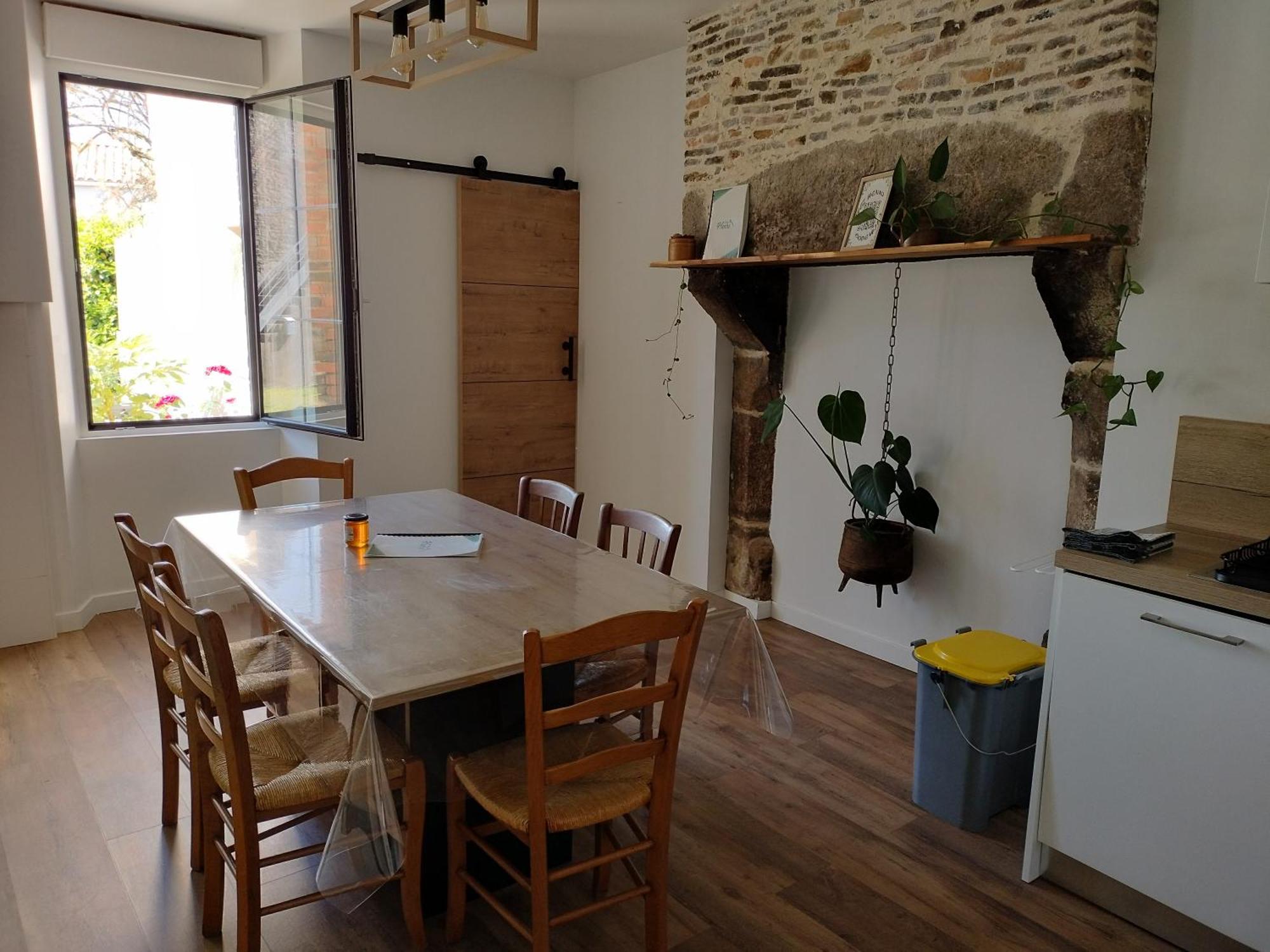 Chez Henri Les Herbiers Exterior foto